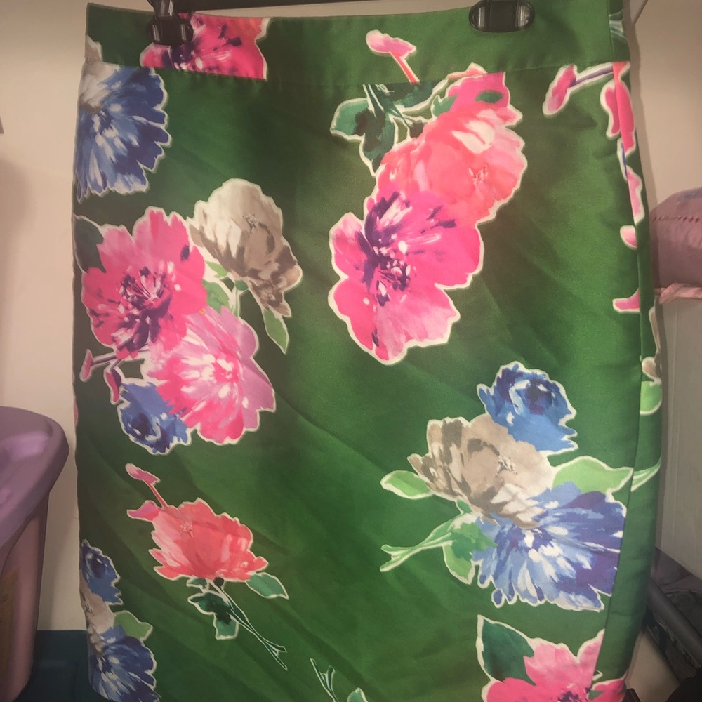 Kate Spade Blooms Pencil Skirt! Worn once fabulous